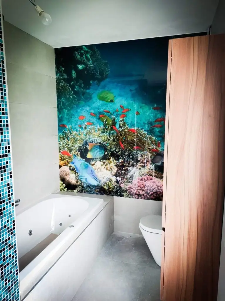 Crédence verre salle-de-bain